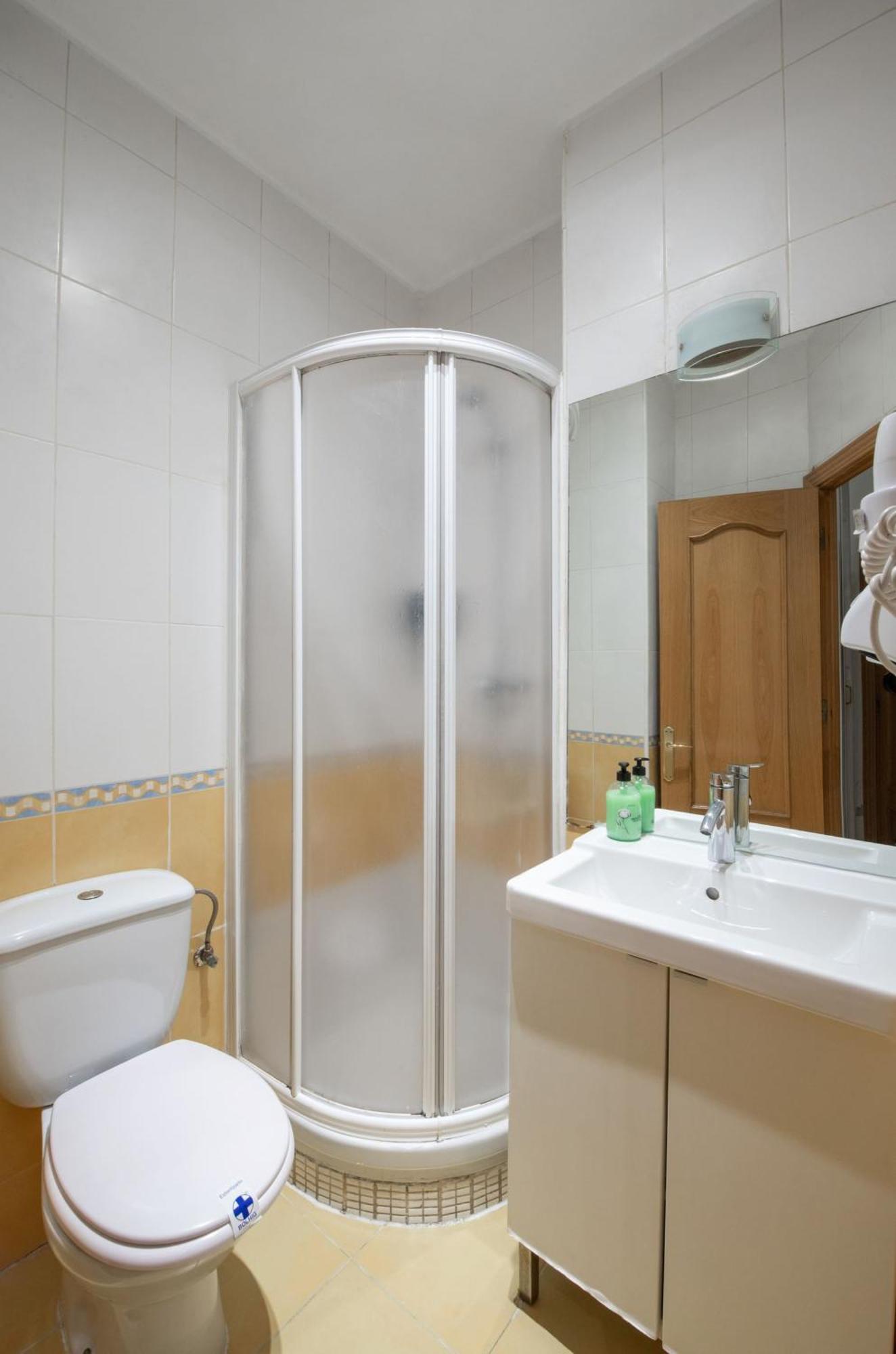 Apartamentos Day Madrid Luna Centro Gran Via Sol Malasana Экстерьер фото