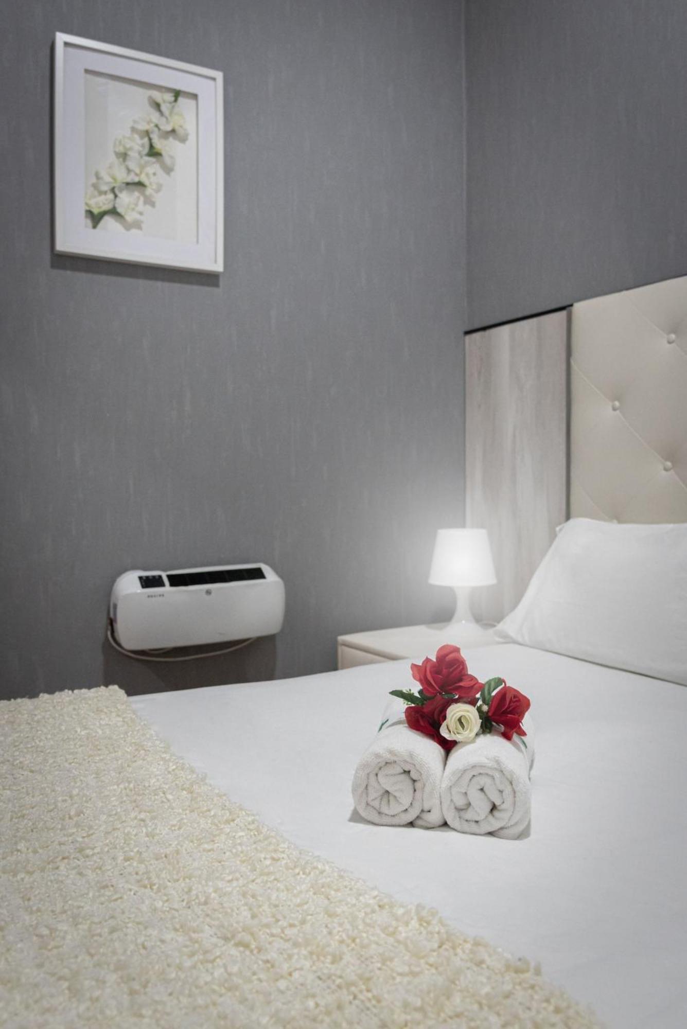 Apartamentos Day Madrid Luna Centro Gran Via Sol Malasana Экстерьер фото