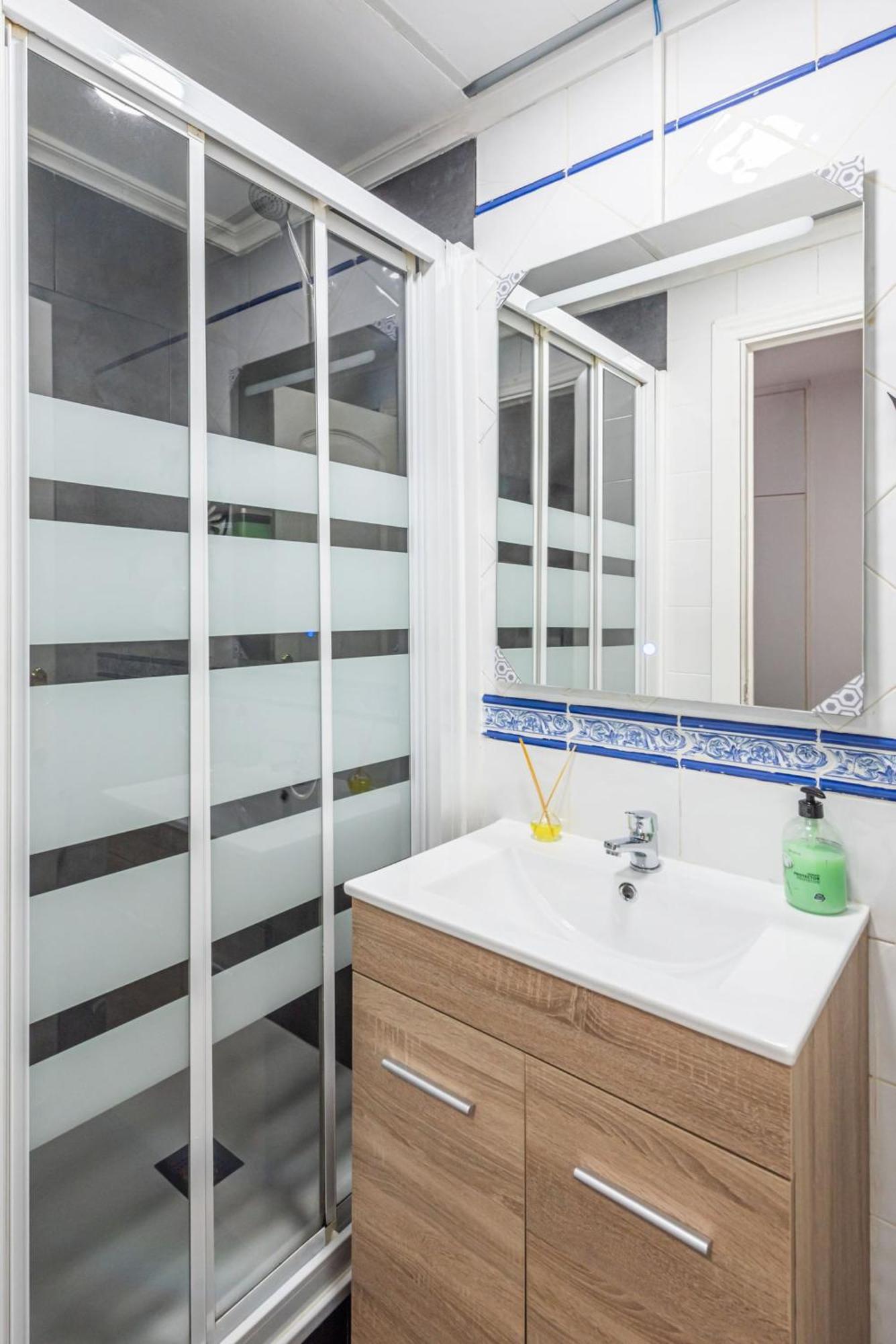 Apartamentos Day Madrid Luna Centro Gran Via Sol Malasana Экстерьер фото
